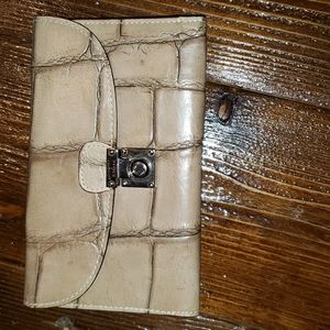 Dooney & Bourke wallet